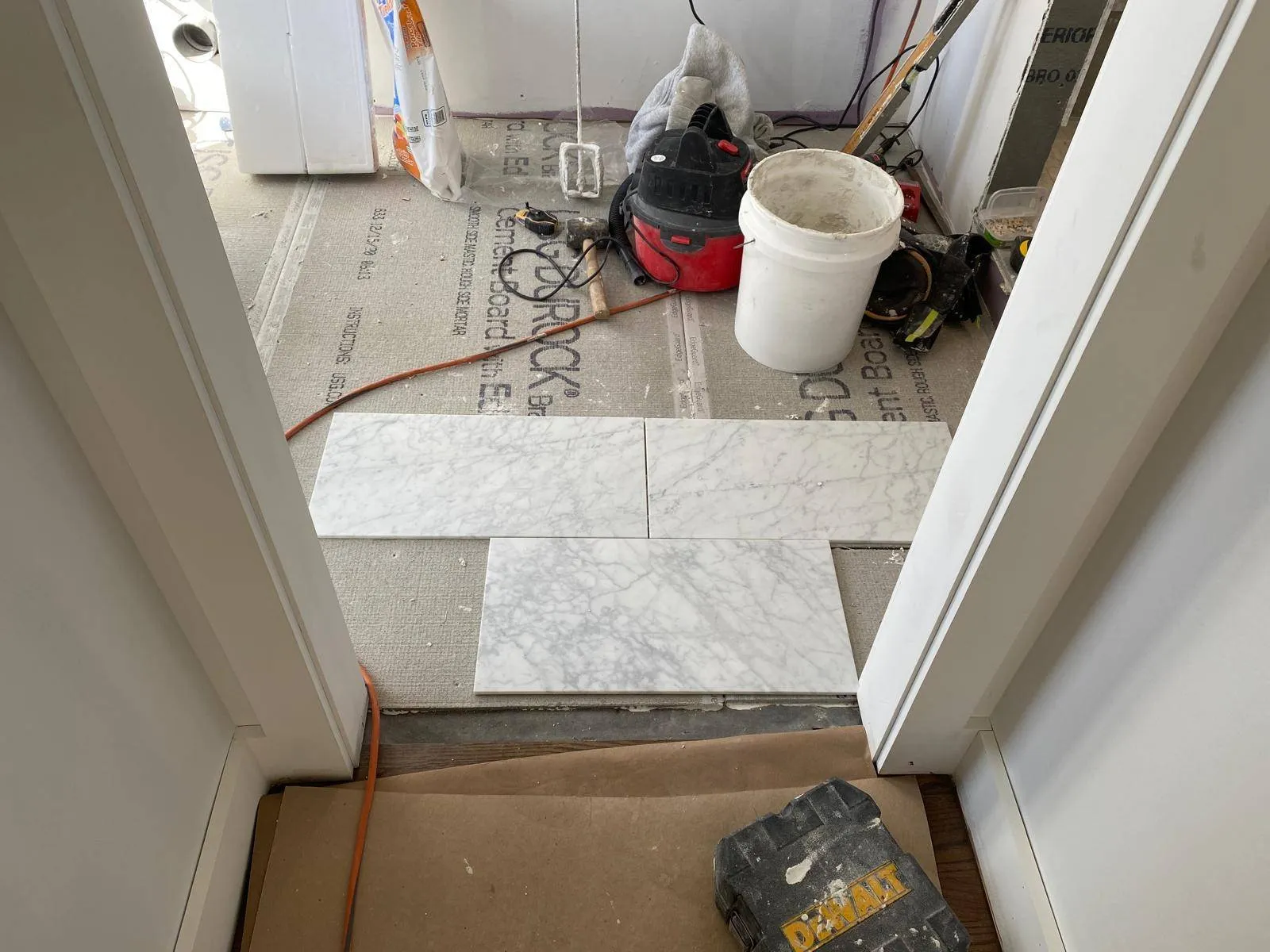 Instalación de Azulejos y Pisos — proyecto 4, Long Island NY